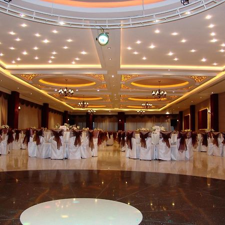 Ozpark Hotel Aksehir Exterior photo